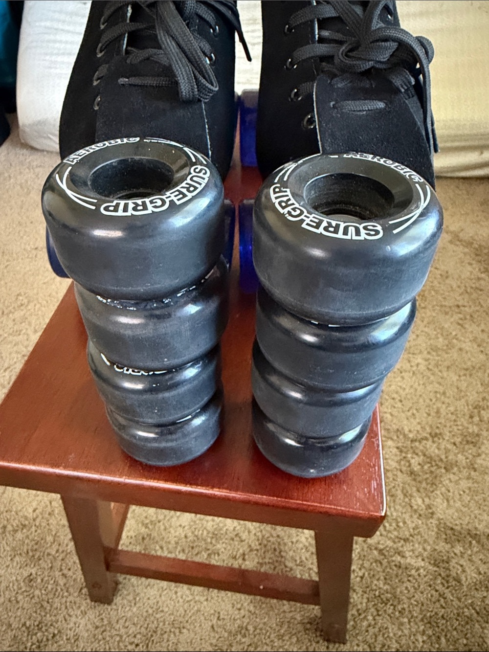 Sure-Grip 1300 Black suede outdoor skates (M-8/W-9/10) - Picture 11 of 11